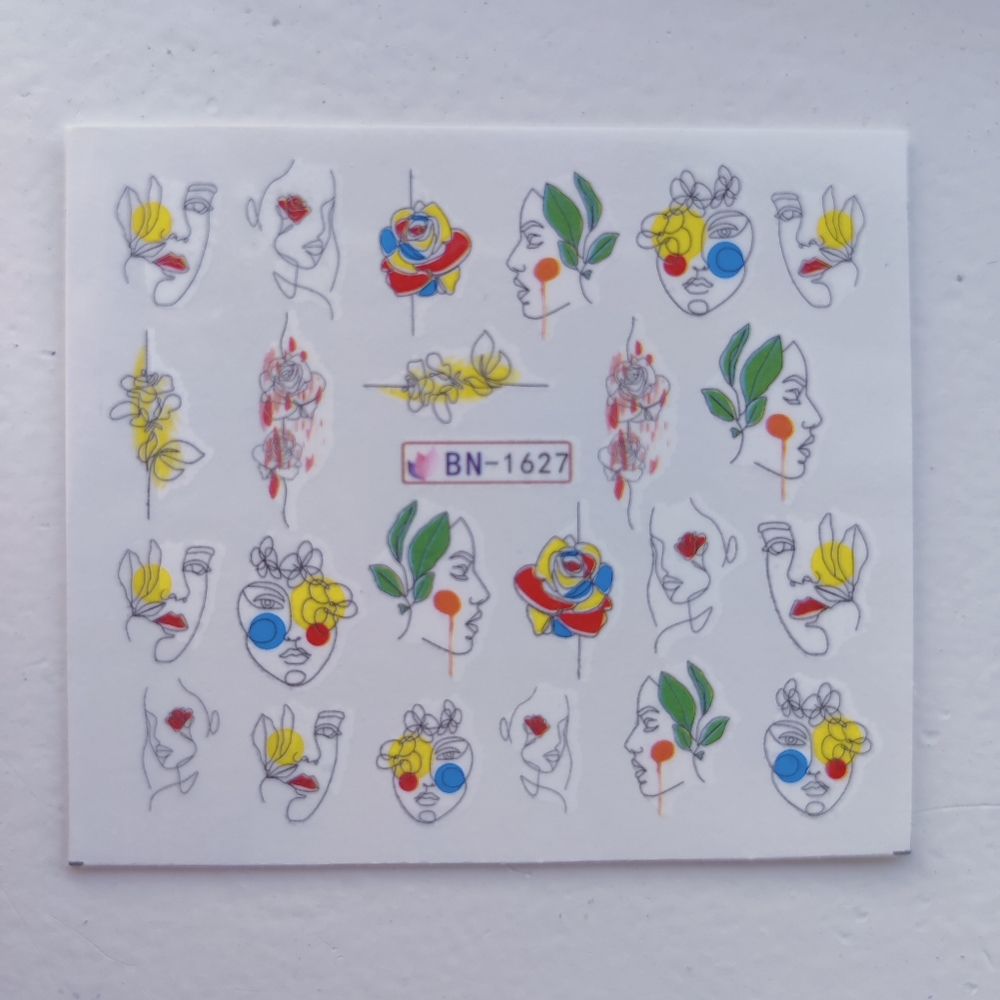 BUNDLE FOR $2✨💅 Nail Decals